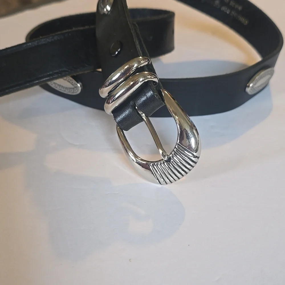 Womens Black Leather belt Silver Oblong Filigree Embellishments Sz.34